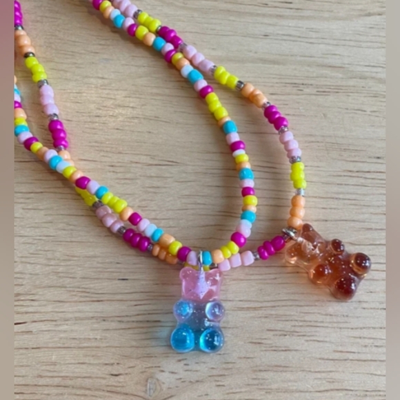 Gummy Bear Beaded Necklace - Picture 6 of 6